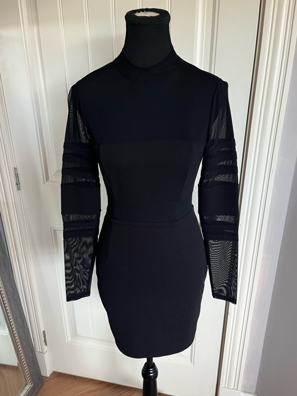 ❤️‍🔥GUESS Black Bodycon Dress Small Mesh Sleeve High Neck Mini Sexy Club🖤